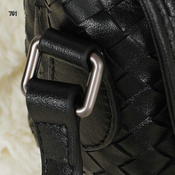 Bottega Veneta intrecciato nappa cross body bag BV13006 black - Click Image to Close